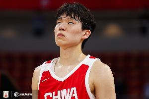 杨瀚森防守转换困难，国家队如何合理运用他？