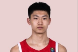 张淳智8投4中，三分球3投0中，仅得10分2篮板1助攻