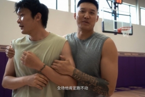 曾繁日戏谑未与丁彦雨航同队打球：4人对抗他表现不佳全场疲于奔命