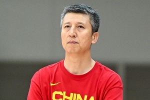 郭士强不足之处在于未能有效发挥球员个性和特点，进攻端创新不足