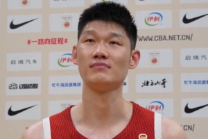 胡金秋赛后泪目：贡献不足，感觉与期望有差距