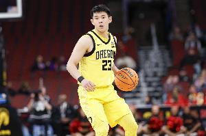 媒体人：后卫线如此薄弱，郭士强难道真的不考虑召回林葳吗？