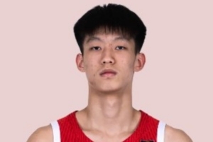 媒体人呼吁：吕飞燕应远离流量束缚，将更多精力投入球场和训练中